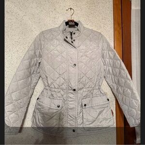 Coach Diamond Quilted Jacket. Color-light gray/silver with Front pockets